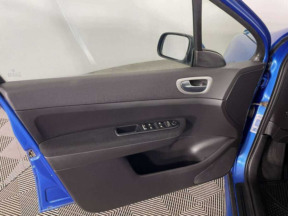 Peugeot 307 5-speed, 2004 Фото №8