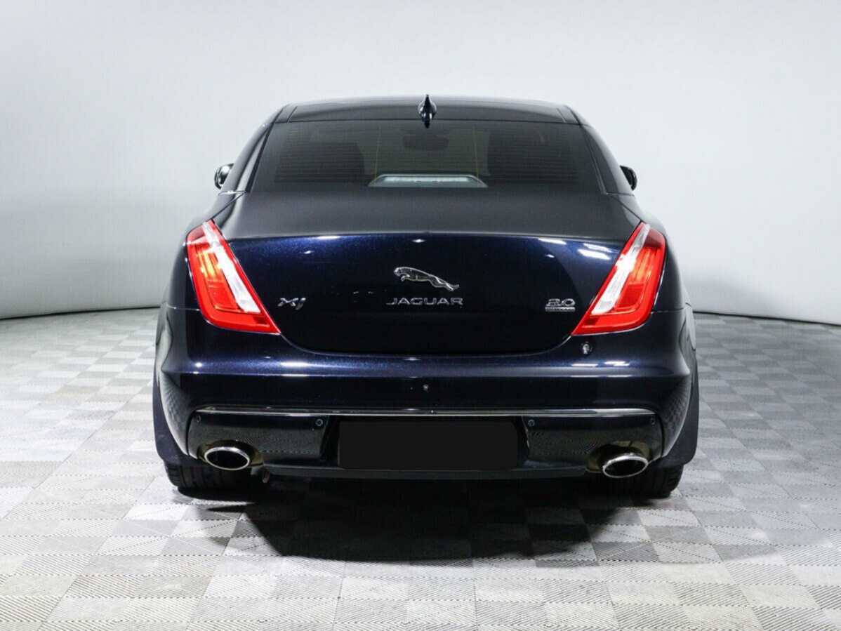 Jaguar XJ SWB, 2018 Фото №6