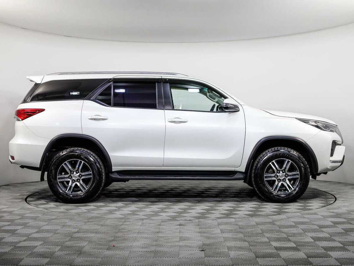 Toyota Fortuner, 2021 Фото №3
