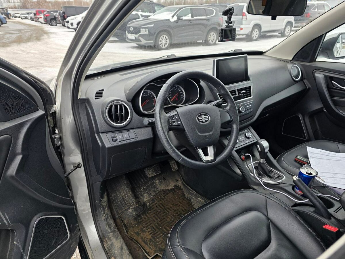FAW Besturn X40 I, 2021 Фото №6