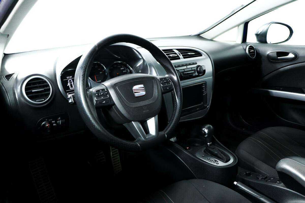 SEAT Leon, 2012 Фото №13