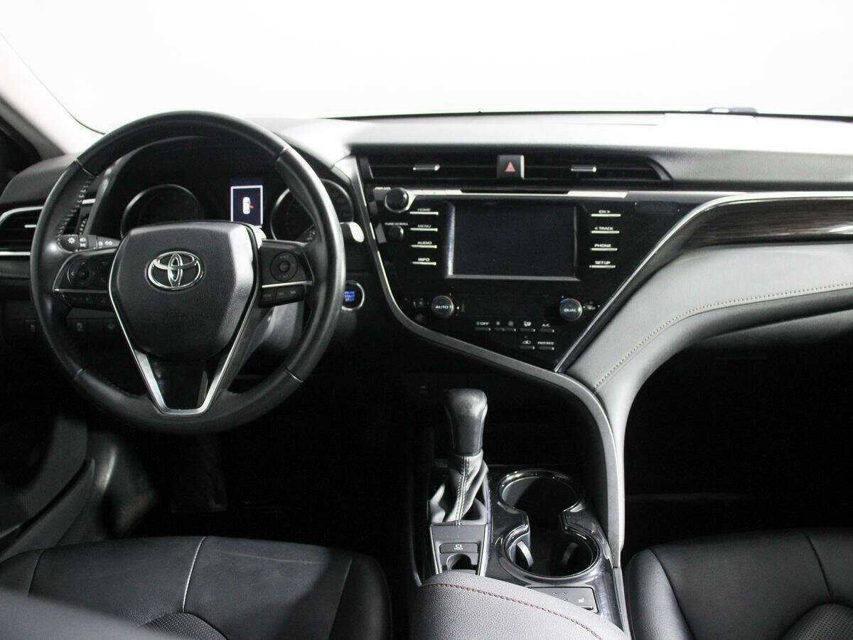 Toyota Camry, 2020 Фото №12