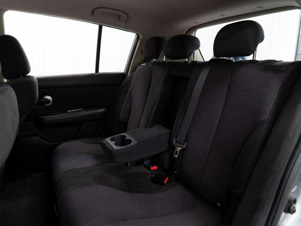 Nissan Tiida, 2011 Фото №9