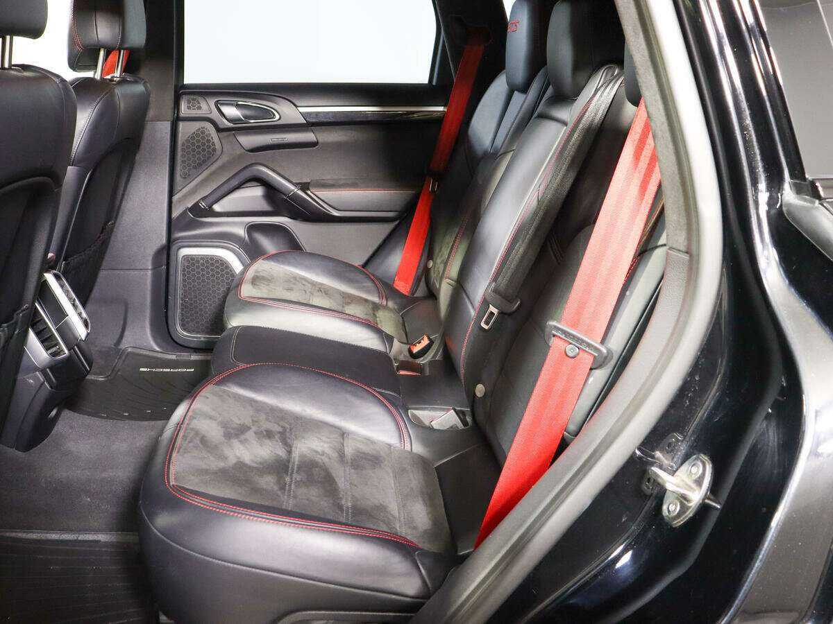 Porsche Cayenne GTS, 2015 Фото №8