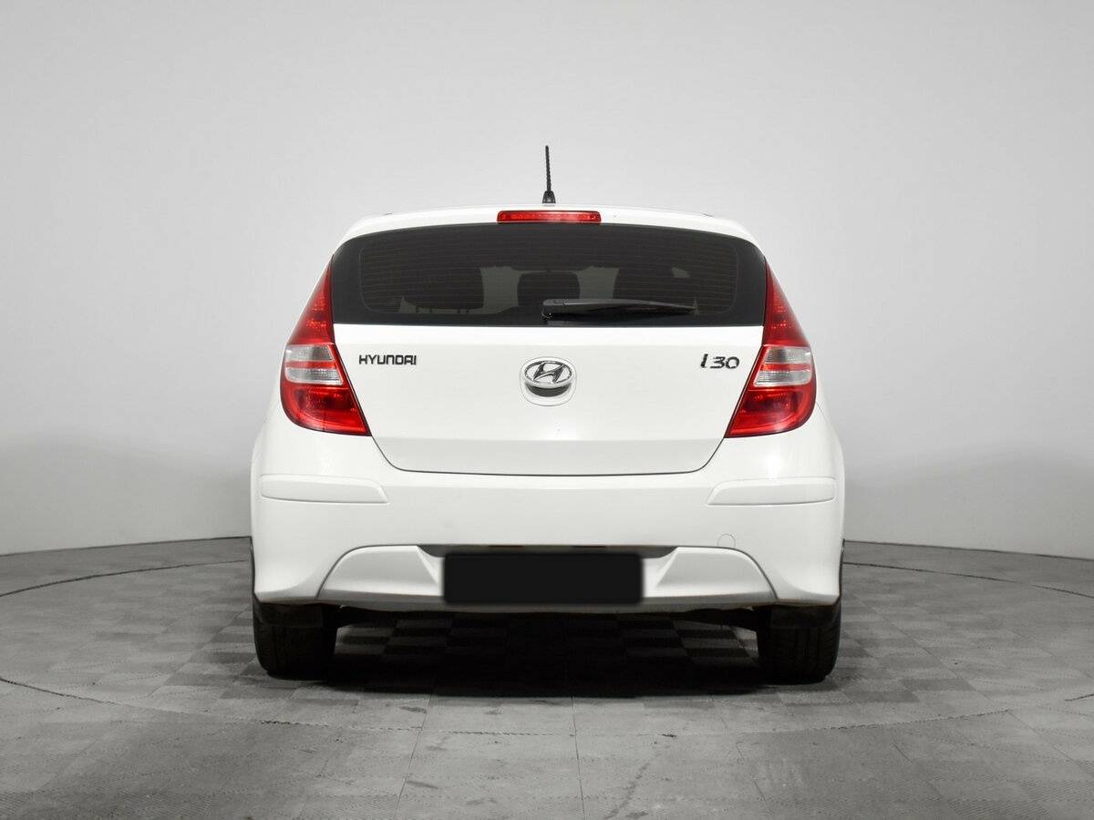 Hyundai i30 I Рестайлинг, 2011 Фото №5