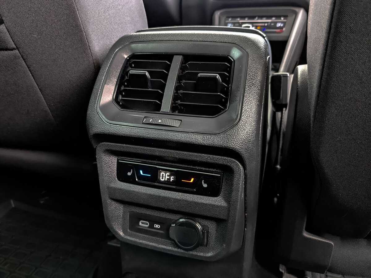 Volkswagen Tiguan, 2021 Фото №25