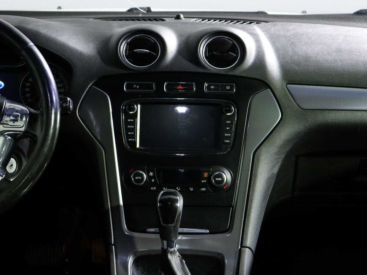 Ford Mondeo, 2010 Фото №11