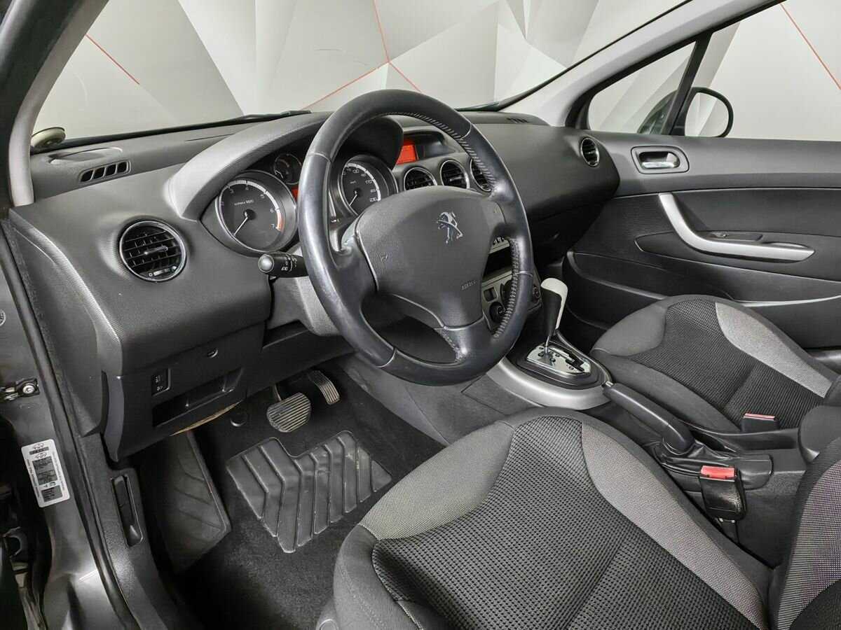 Peugeot 308, 2011 Фото №14