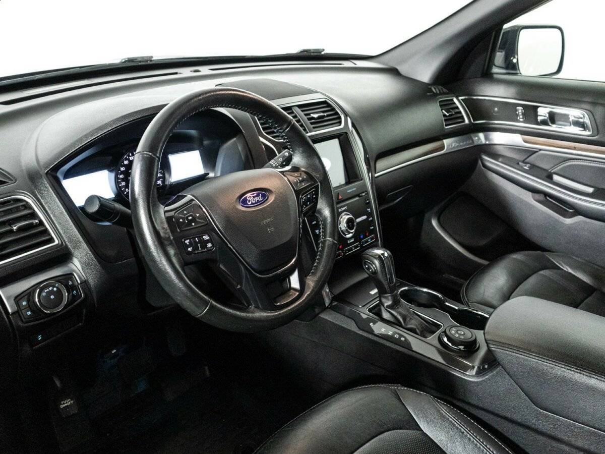 Ford Explorer, 2018 Фото №11