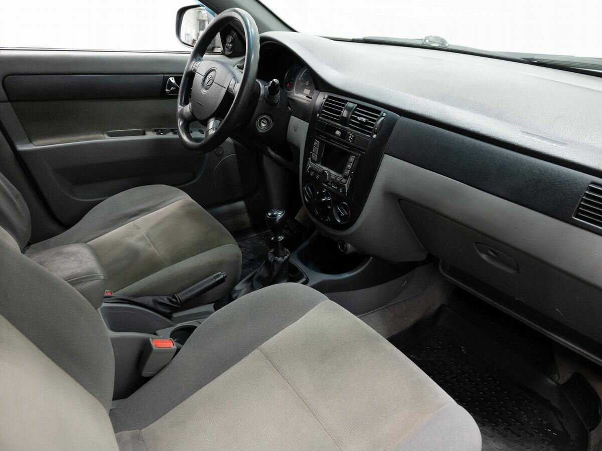 Daewoo Gentra, 2013 Фото №11