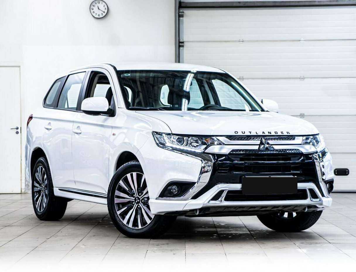 Mitsubishi Outlander, 2022 Фото №2
