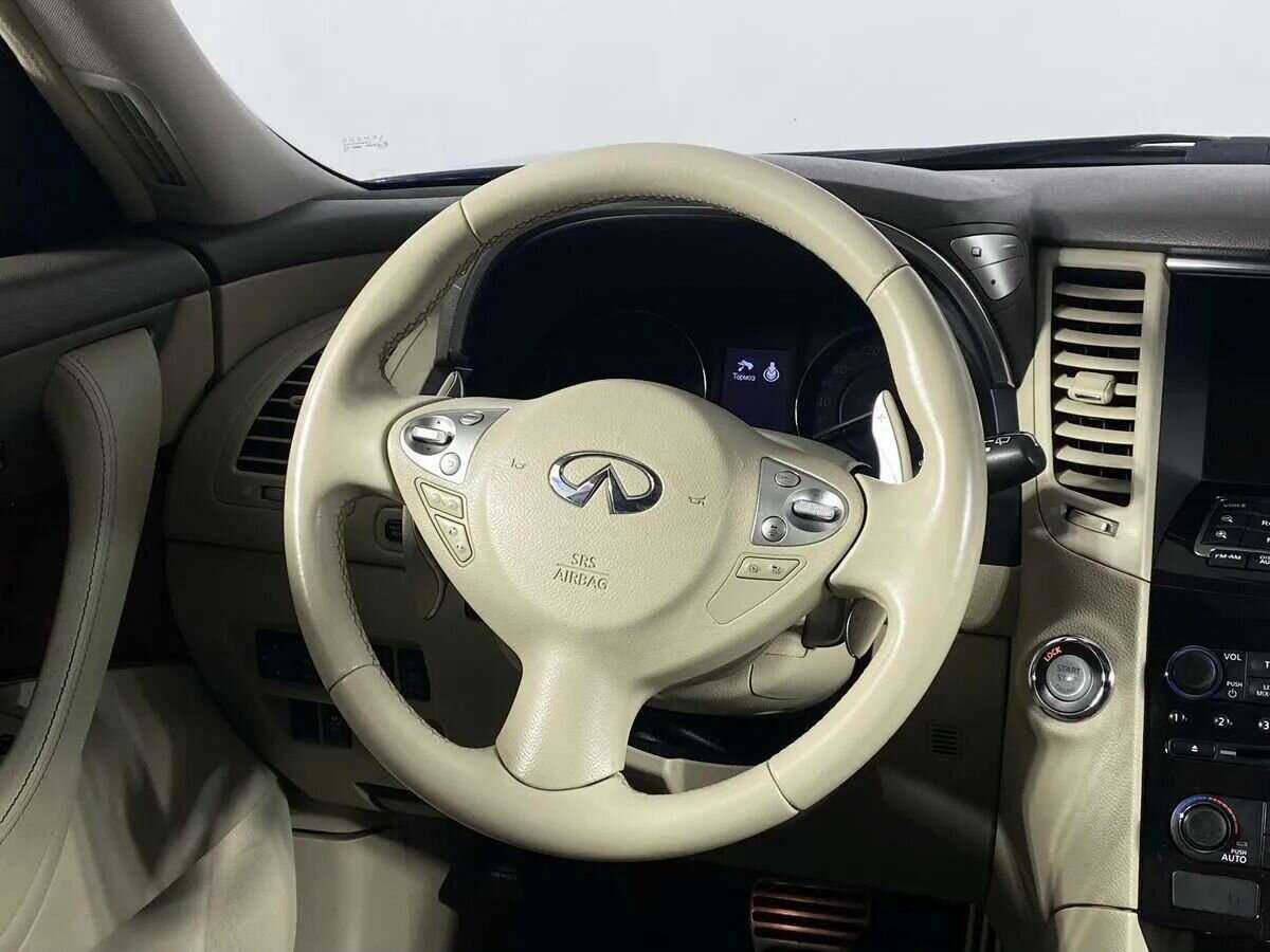 Infiniti FX37, 2011 Фото №11