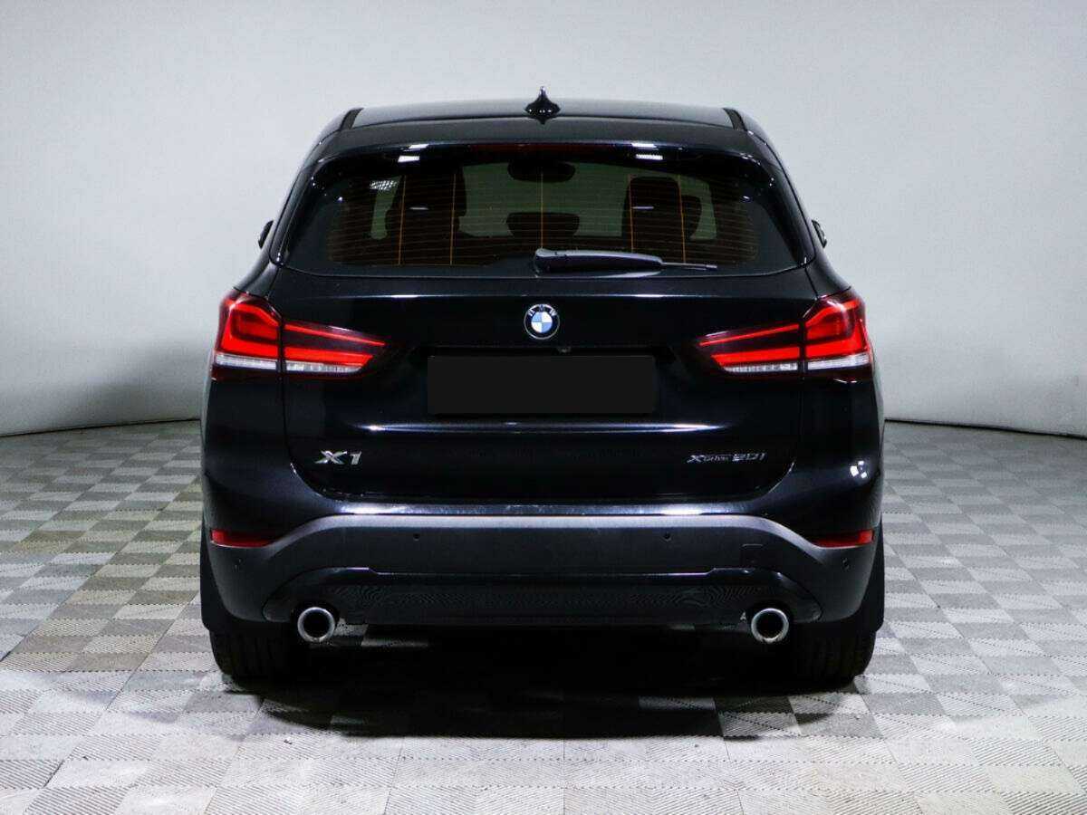 BMW X1 20i xDrive, 2019 Фото №6
