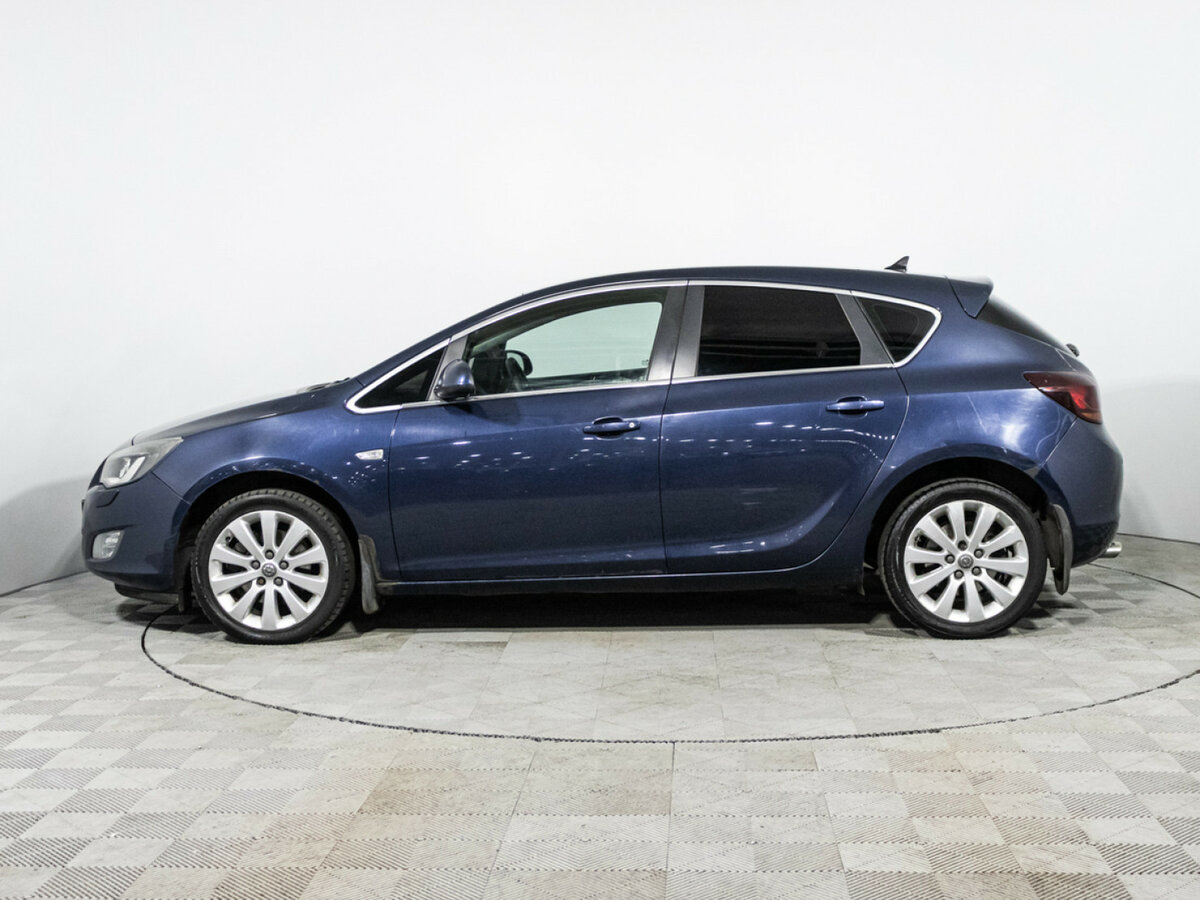 Opel Astra J, 2010 Фото №8
