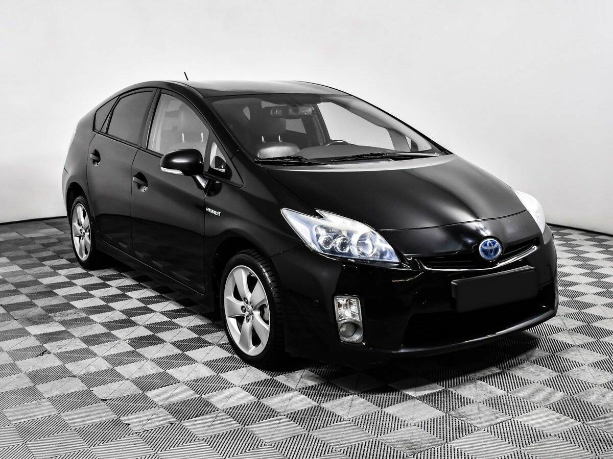 Toyota Prius III (XW30), 2010 Фото №3