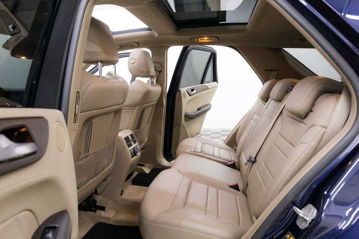 Mercedes-Benz M-Класс AMG 63 AMG, 2013 Фото №18