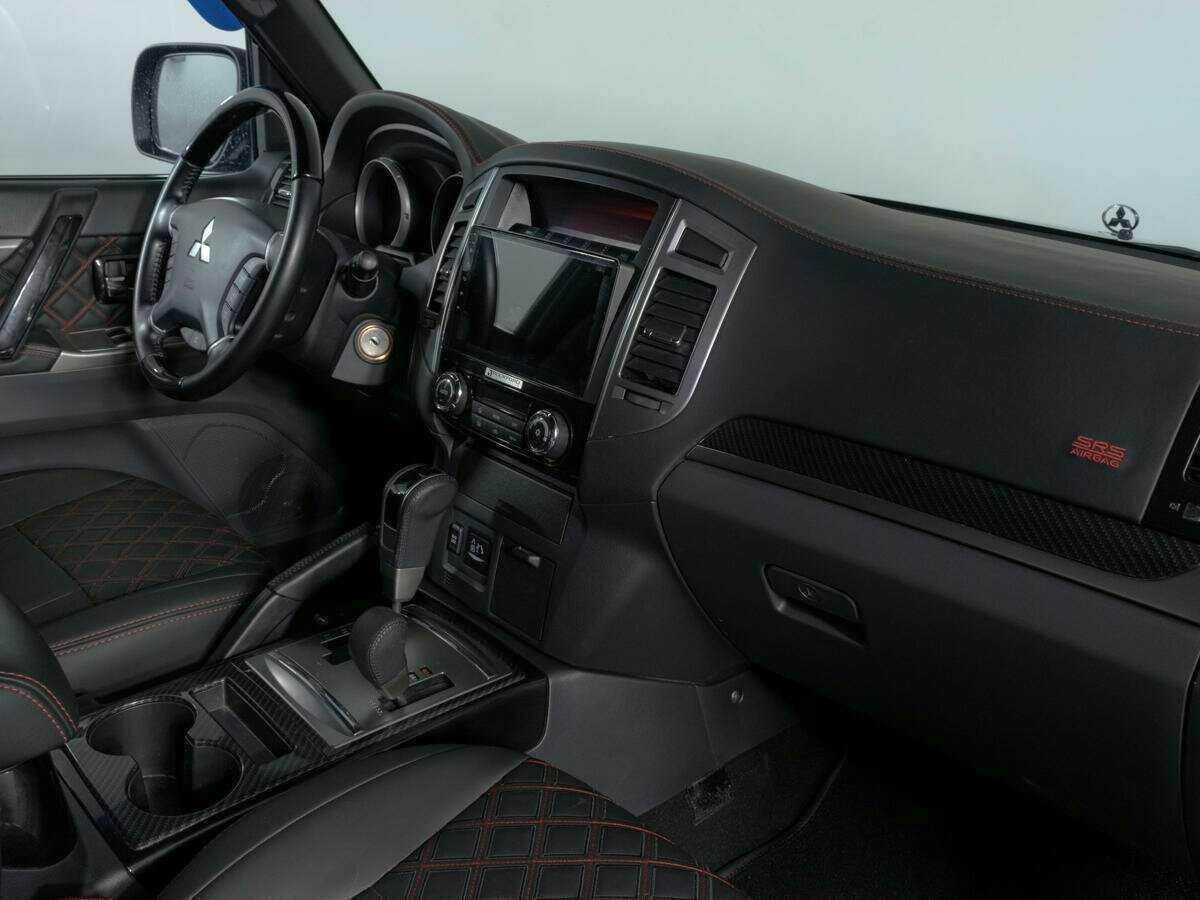 Mitsubishi Pajero, 2019 Фото №7