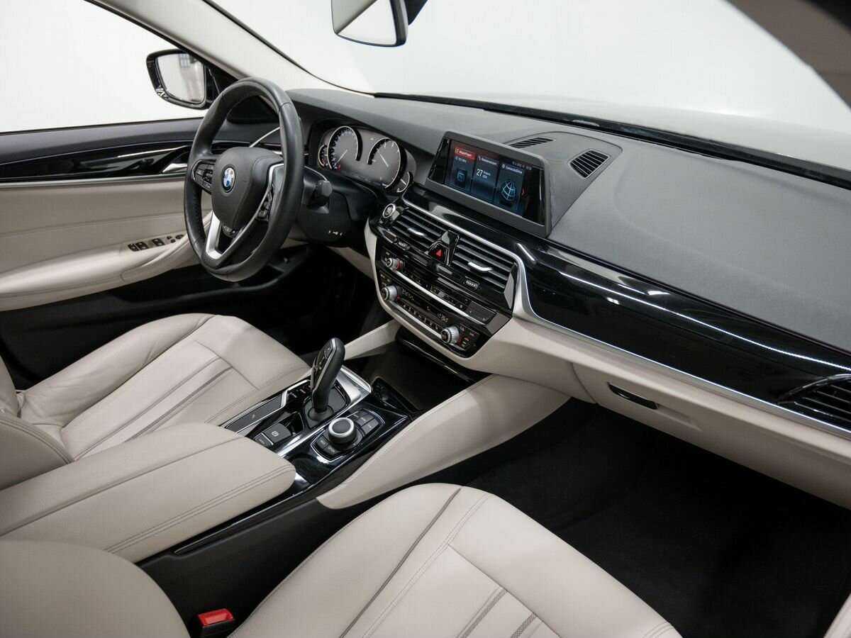 BMW 5 серии 520i, 2018 Фото №7