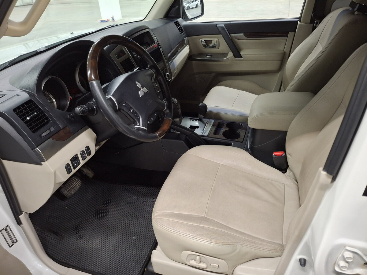 Mitsubishi Pajero IV Рестайлинг 2, 2020 Фото №15