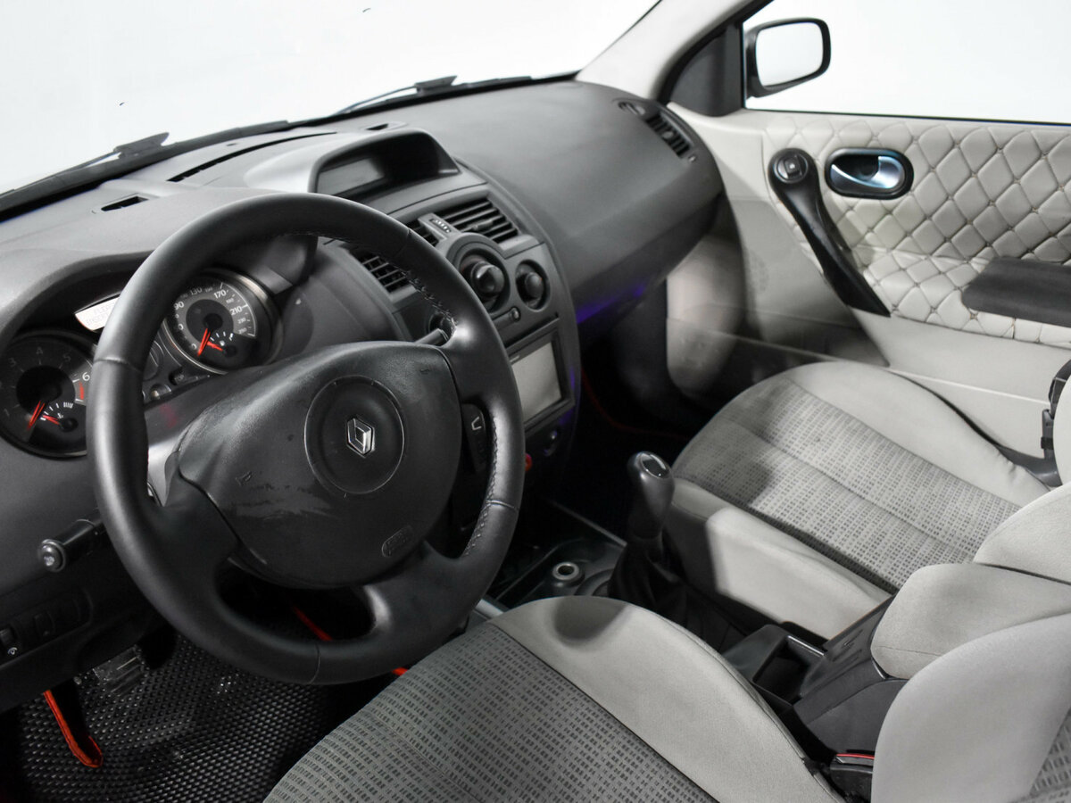 Renault Megane II Рестайлинг, 2006 Фото №9