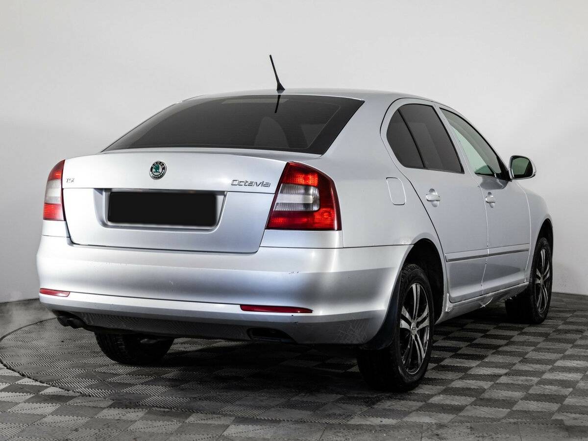 Skoda Octavia II (A5) Рестайлинг, 2011 Фото №4