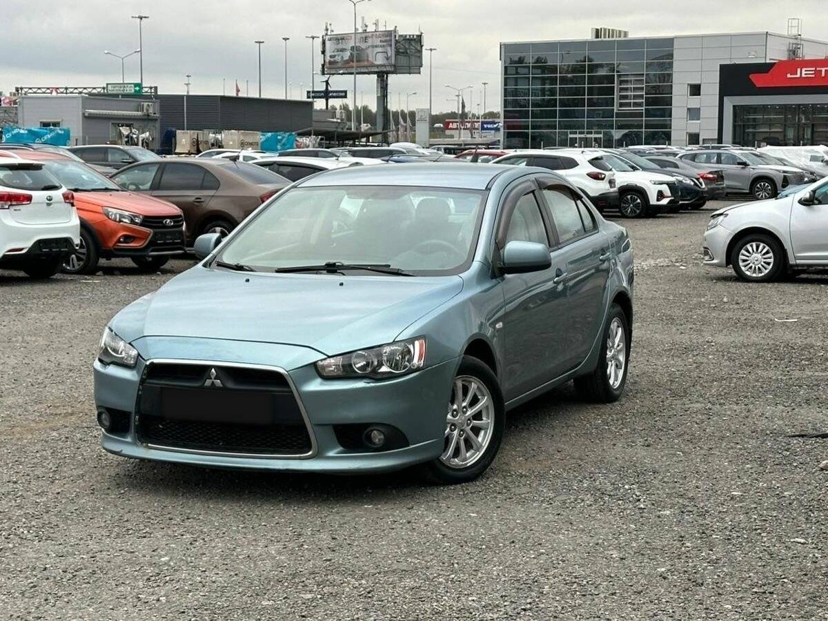 Mitsubishi Lancer X Рестайлинг, 2011 Фото №1