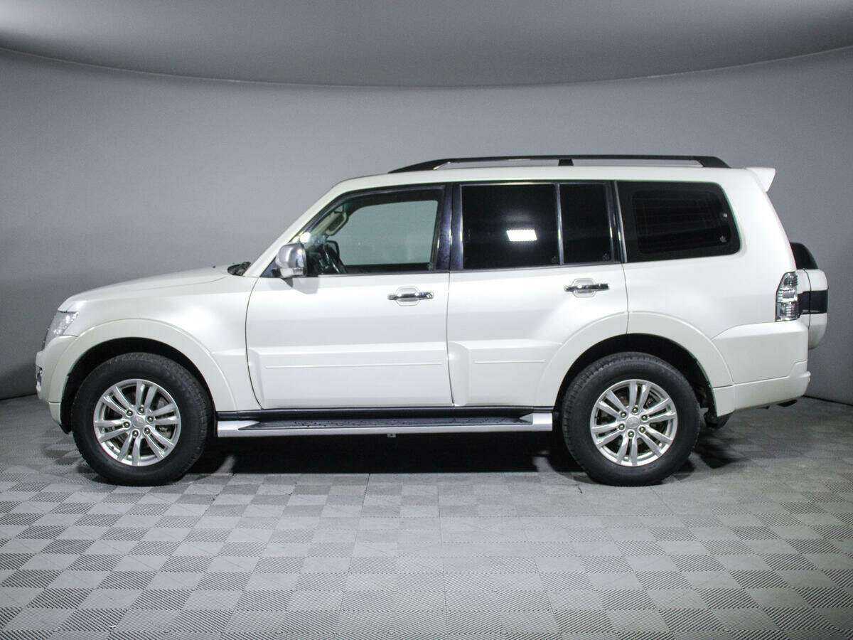 Mitsubishi Pajero, 2017 Фото №8