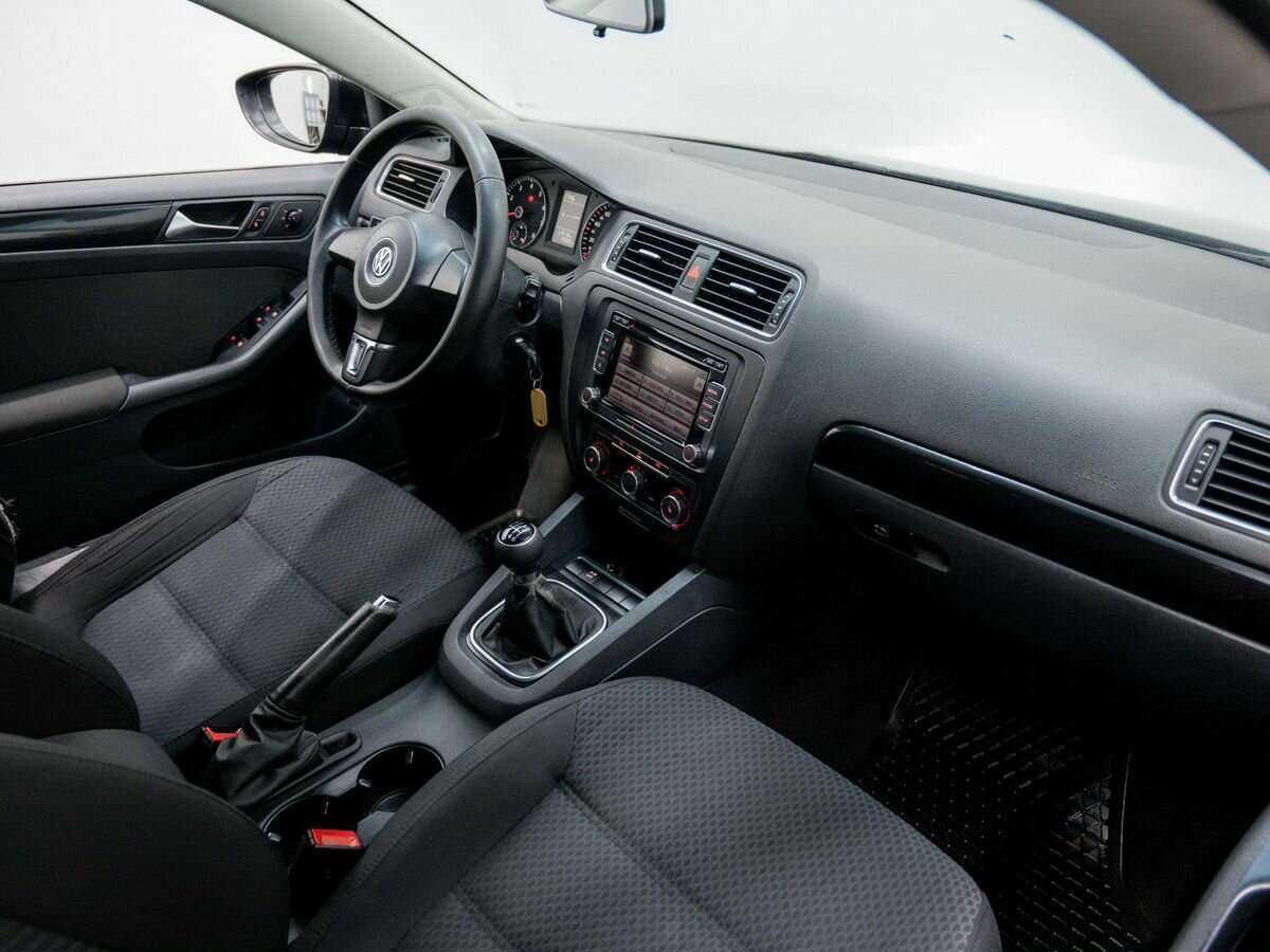 Volkswagen Jetta, 2011 Фото №7
