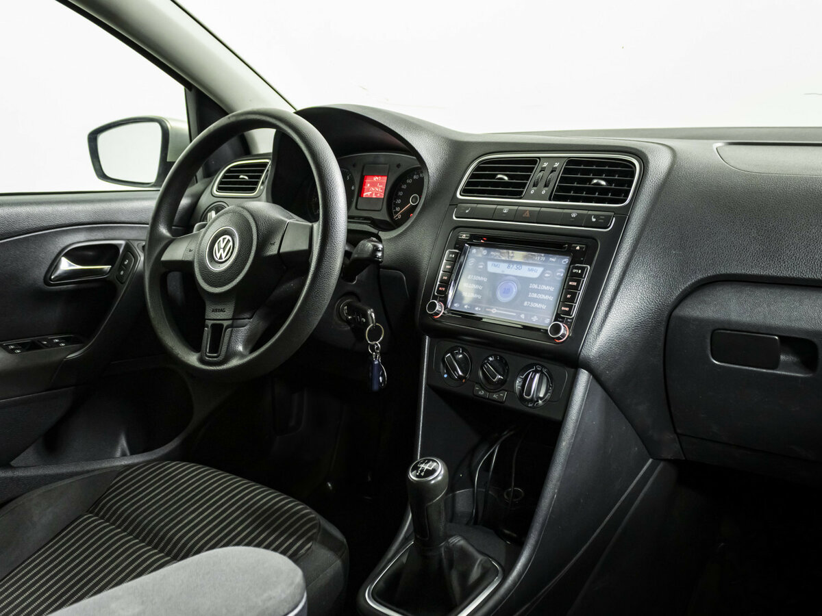 Volkswagen Polo V, 2011 Фото №8