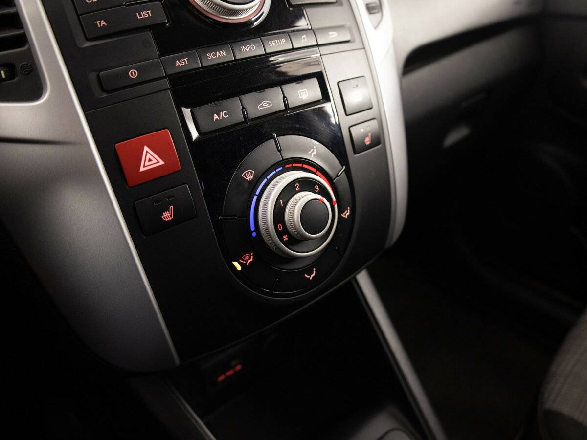 Kia Venga I, 2012 Фото №16
