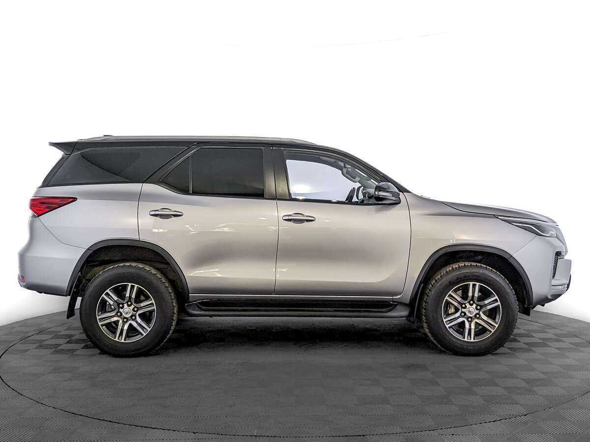 Toyota Fortuner, 2021 Фото №4