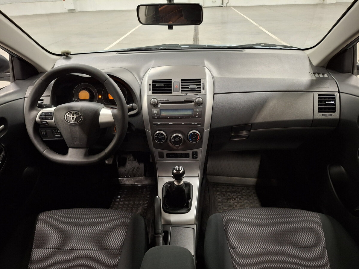 Toyota Corolla X (E140, E150) Рестайлинг, 2011 Фото №14