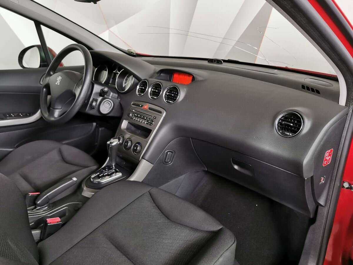 Peugeot 308, 2011 Фото №9