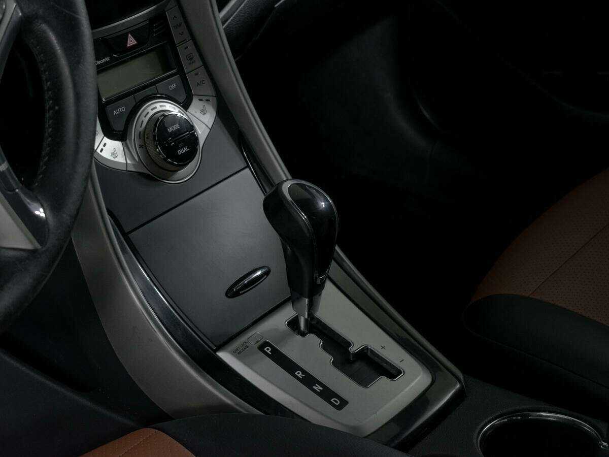 Hyundai Elantra, 2012 Фото №14