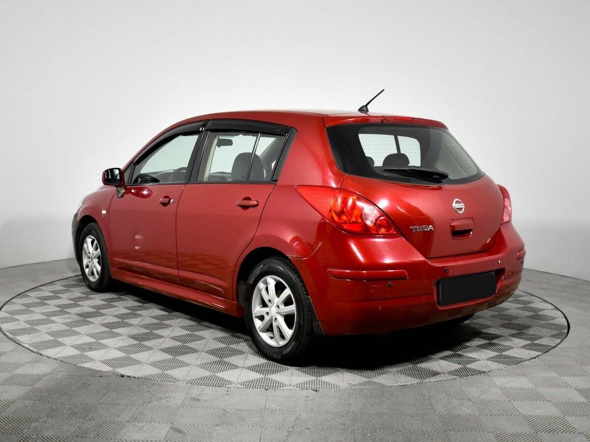 Nissan Tiida I Рестайлинг, 2010 Фото №7