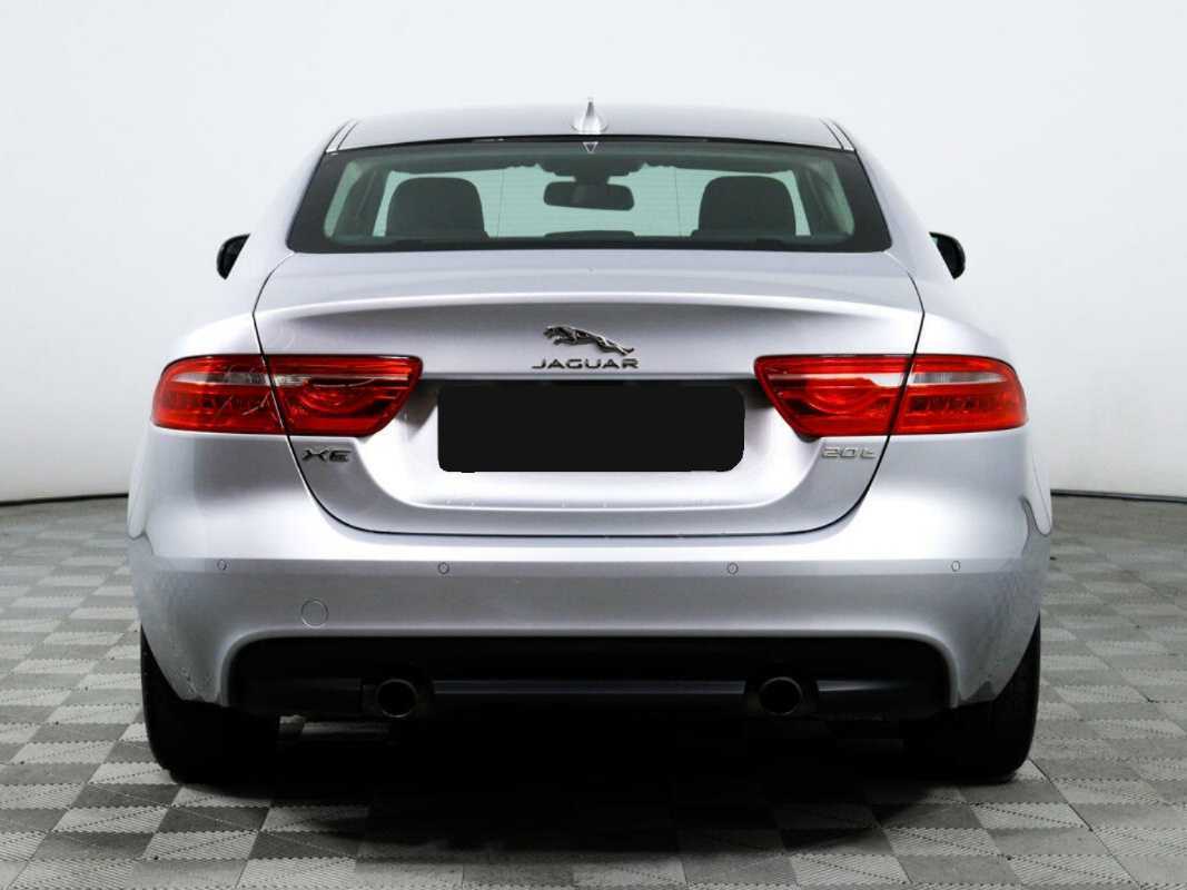 Jaguar XE, 2018 Фото №6
