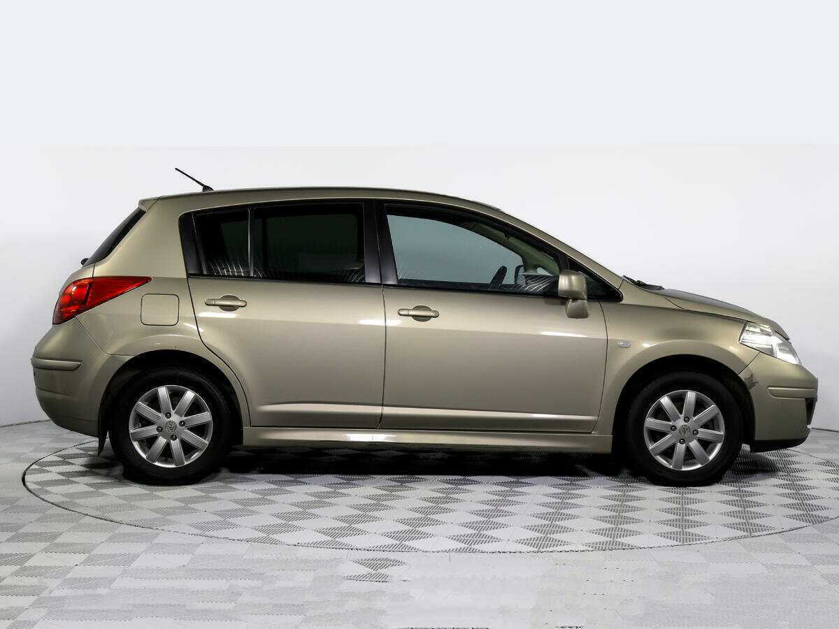 Nissan Tiida, 2011 Фото №3
