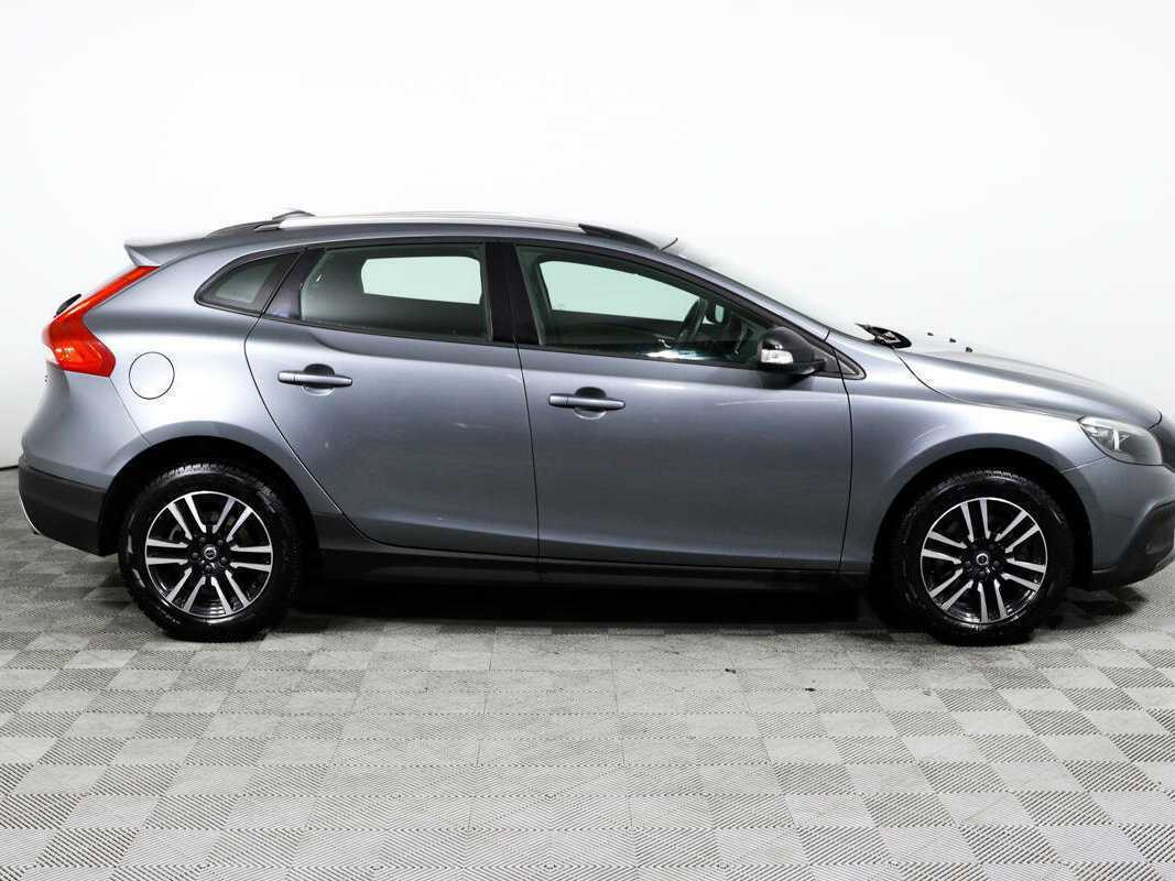 Volvo V40 Cross Country, 2017 Фото №4