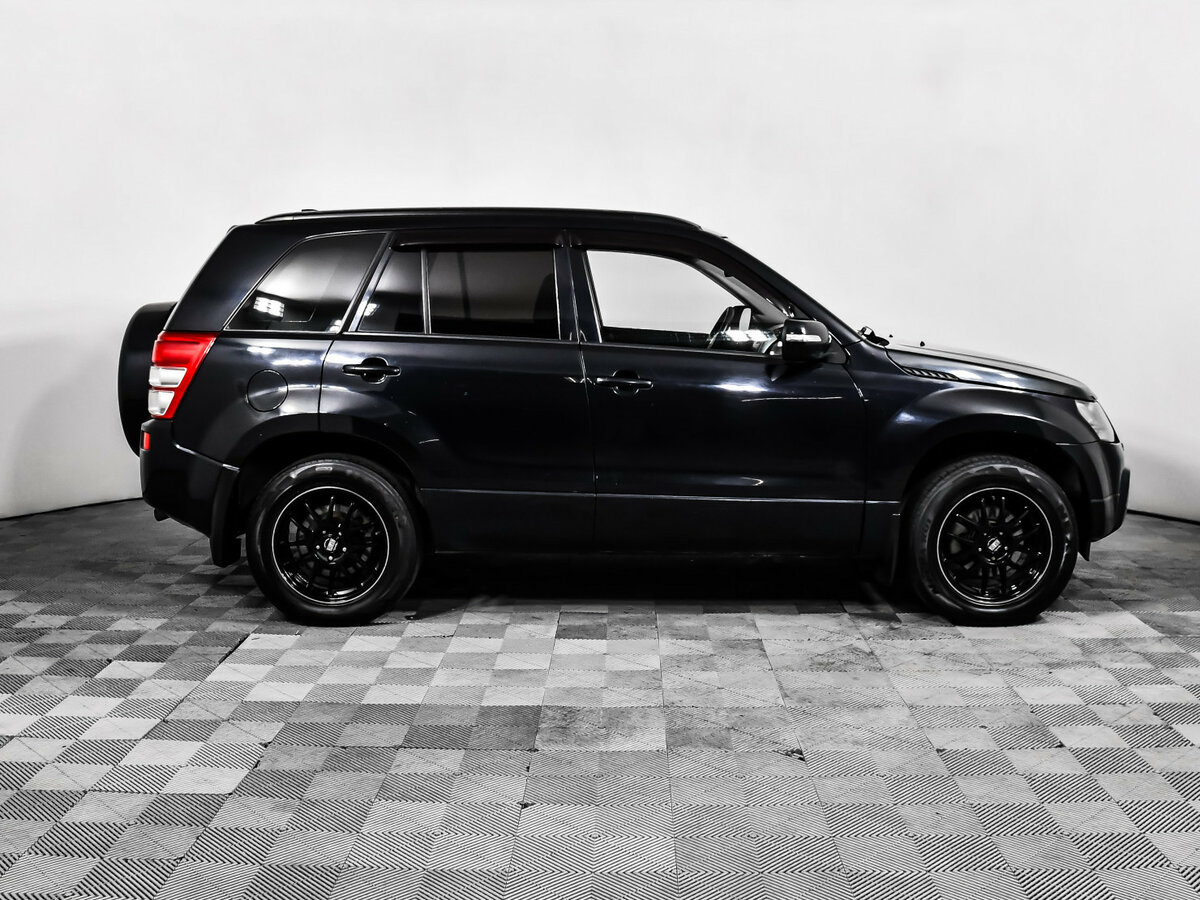 Suzuki Grand Vitara II Рестайлинг, 2010 Фото №4