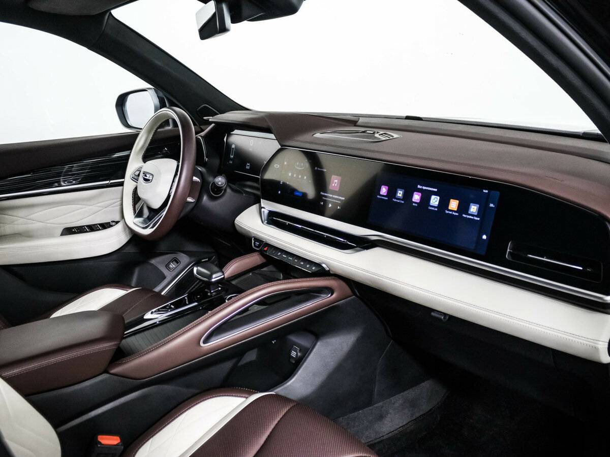 Geely Monjaro I, 2023 Фото №7