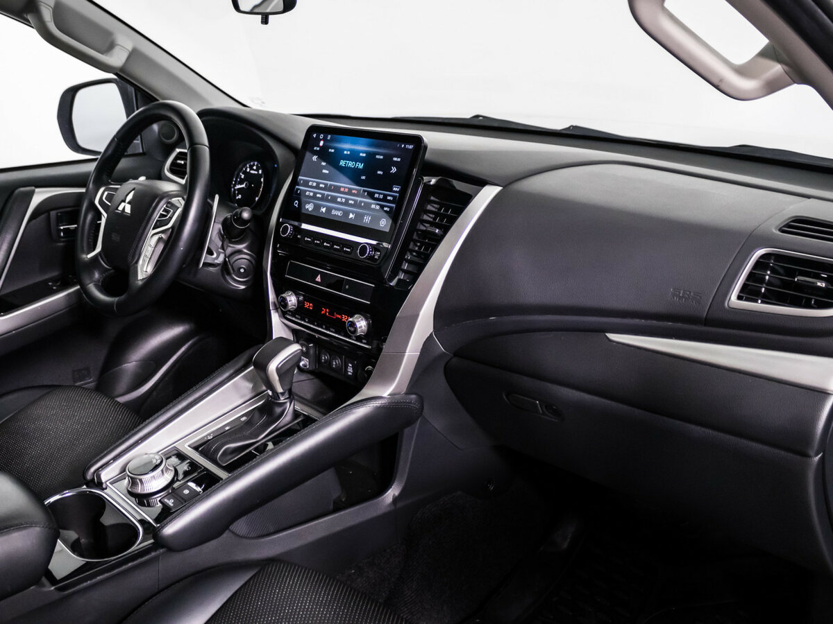 Mitsubishi Pajero Sport III Рестайлинг, 2020 Фото №7