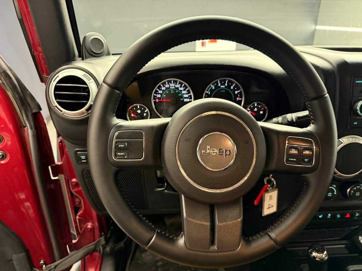 Jeep Wrangler, 2011 Фото №7