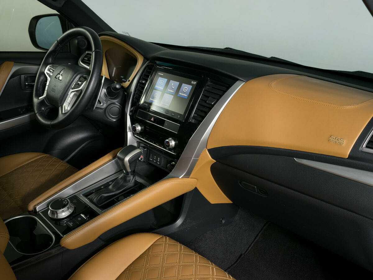 Mitsubishi Montero Sport, 2022 Фото №8