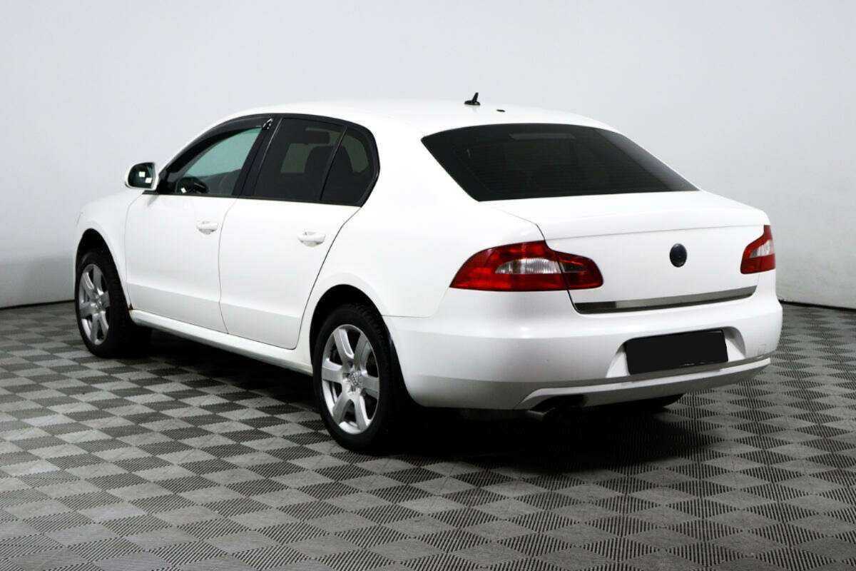 Skoda Superb DSG, 2011 Фото №7
