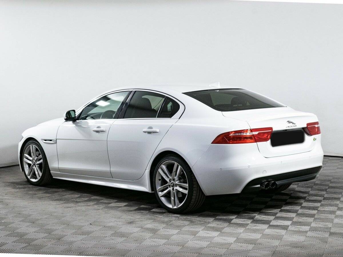 Jaguar XE, 2015 Фото №7