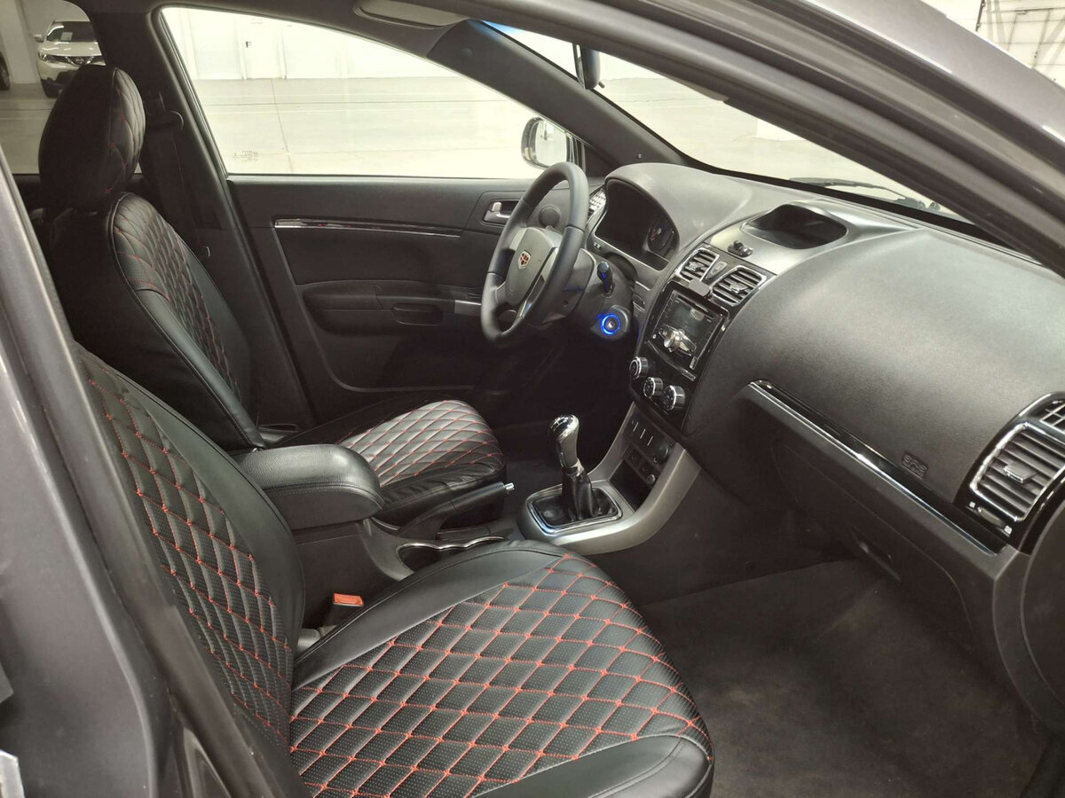 Geely Emgrand EC7, 2013 Фото №11