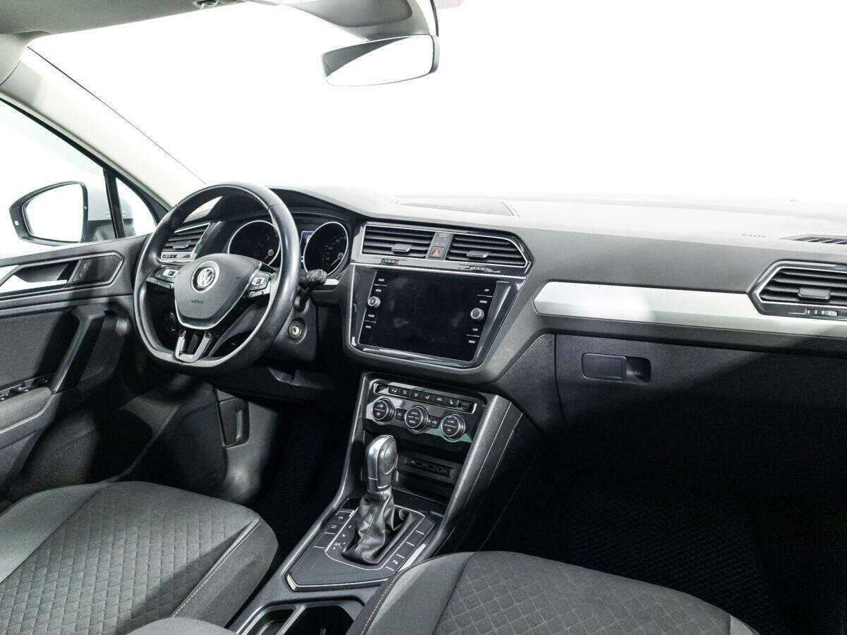 Volkswagen Tiguan L, 2019 Фото №9