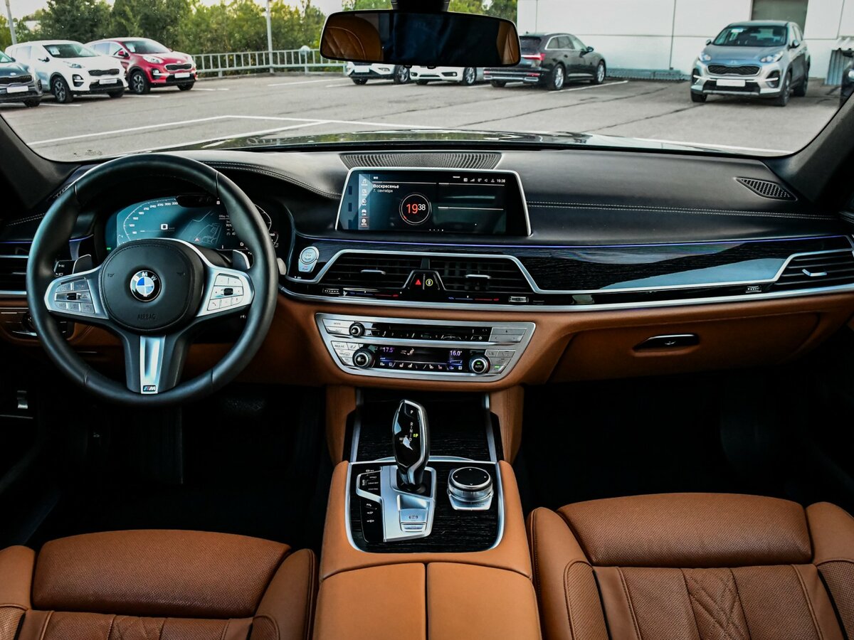 BMW 7 серии 750d xDrive VI (G11/G12) Рестайлинг, 2019 Фото №11