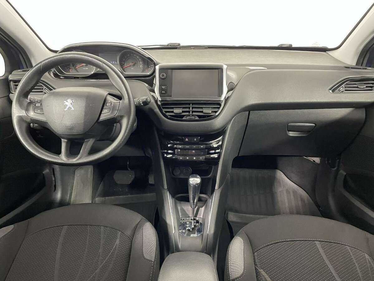 Peugeot 208, 2014 Фото №7