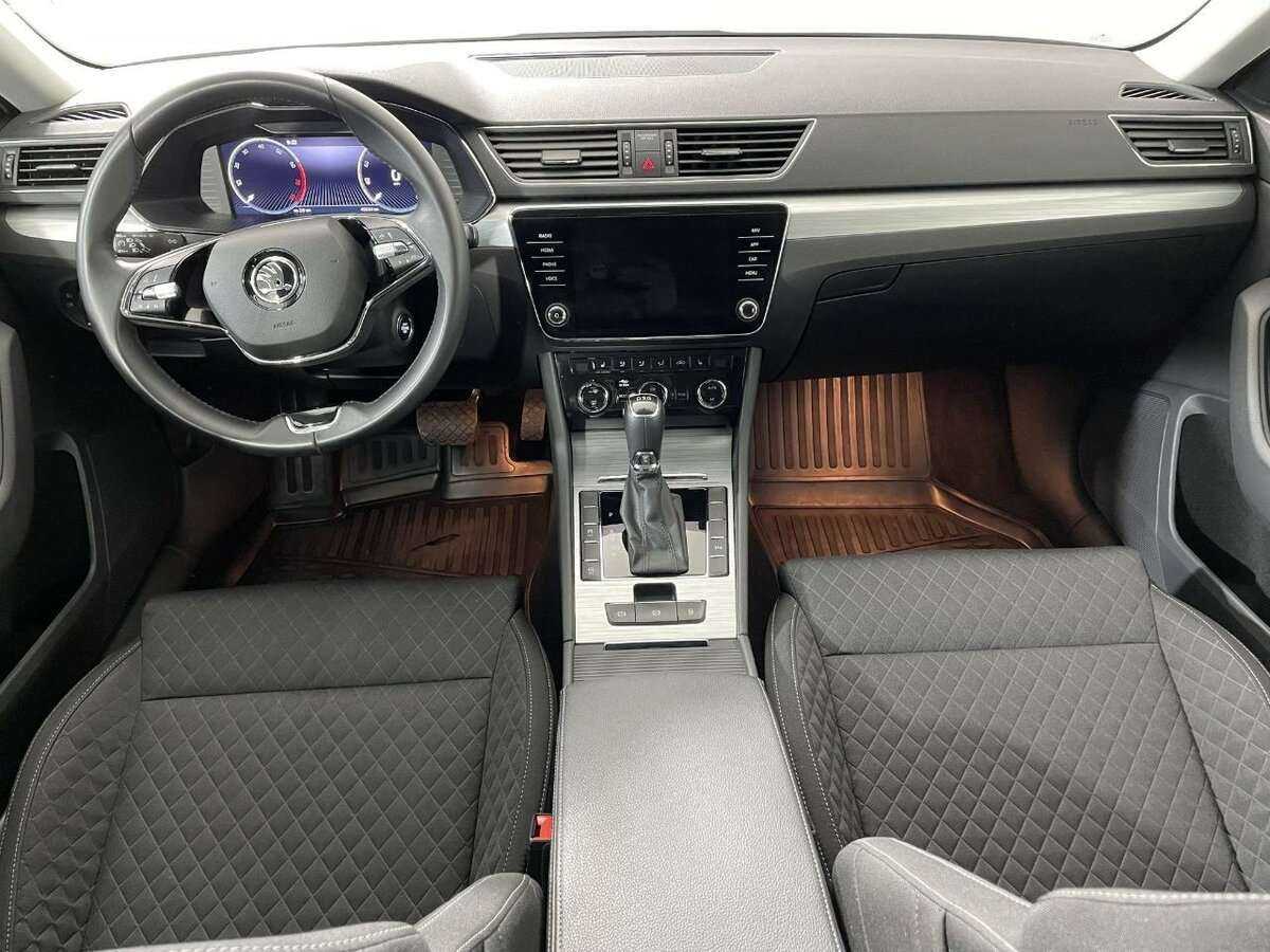 Skoda Superb, 2021 Фото №6